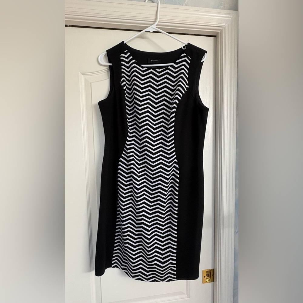 AB Studio Black and White Zigzag Mini Dress